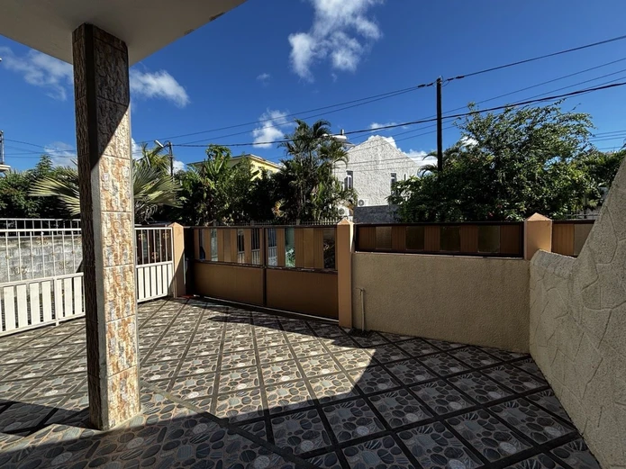 Villa 4 Chambres Avec Rooftop A Proximite De La Plage – Pereybere