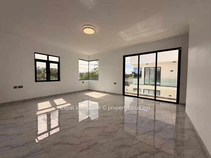 Villa neuve 5 chambres non meublée à louer – Cap Malheureux