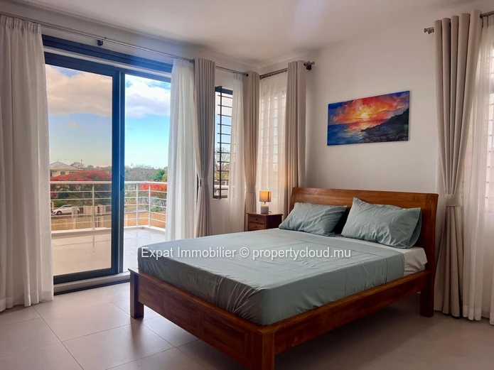 Villa neuve 4 chambres avec piscine à louer – Pointe aux Piments