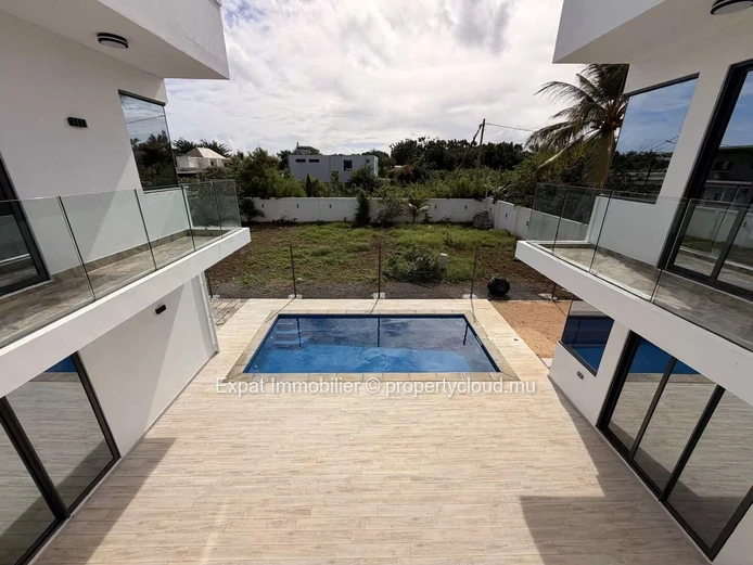 Villa neuve 5 chambres non meublée à louer – Cap Malheureux