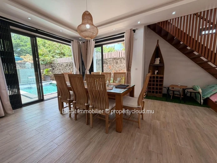 Villa familiale 5 chambres + bureau à louer – Pointe aux Canonniers, Coastal Road