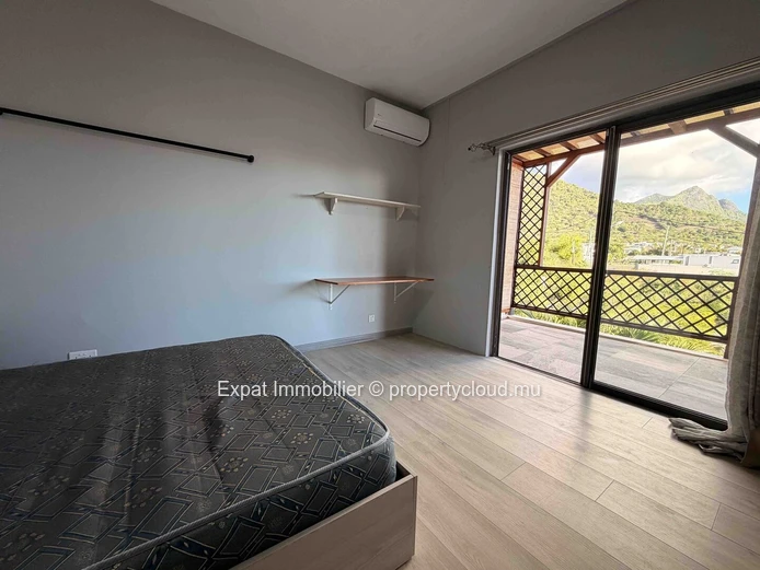 Villa individuelle 4 chambres avec piscine et vue exceptionnelle sur Le Morne – À louer à La Gaulette