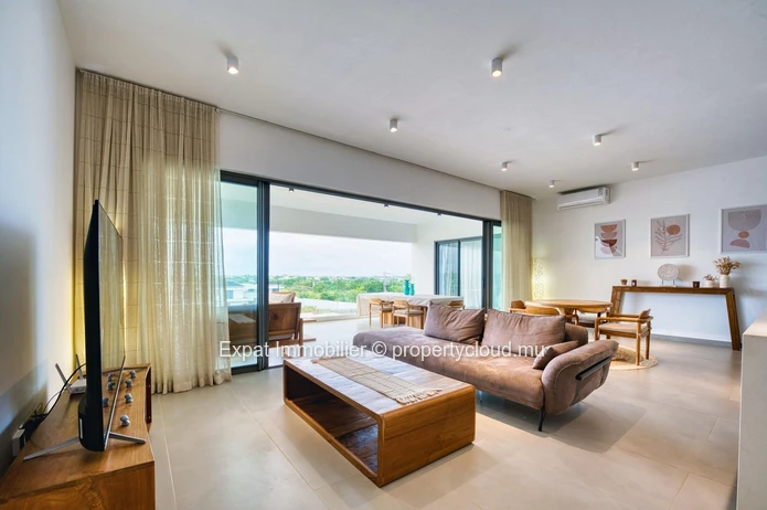 À VENDRE – Appartement neuf, meublé, avec grande terrasse & piscine commune à Péreybère