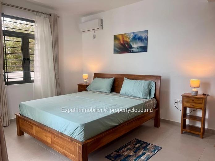 Villa neuve 4 chambres avec piscine à louer – Pointe aux Piments