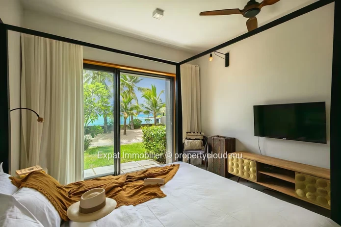 Appartement de prestige en bord de mer avec vue sur le Coin de Mire – Pointe d’Azur, Péreybère