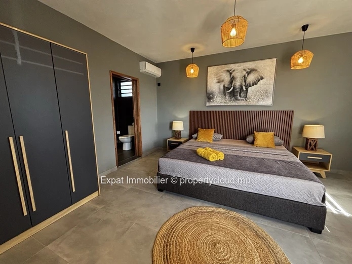 VILLA D’ARCHITECTE NEUVE 450M2 – ROOFTOP VUE MER, PRESTATIONS D’EXCEPTION & APPARTEMENT COMMUNICANT – Flic-en-Flac