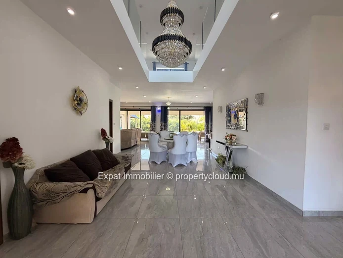 Villa familiale 3 chambres avec bureau à louer – Résidence sécurisée à Goodlands